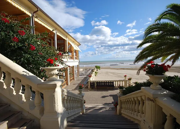 Voramar Отель 4*